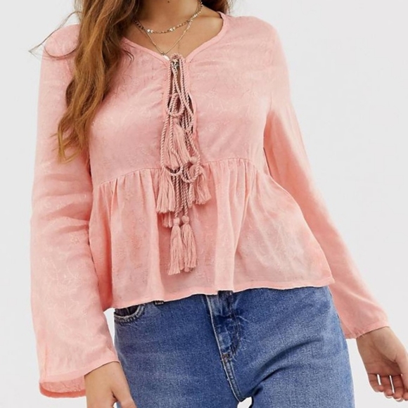 Glamorous Jacquard Blouse With Tassle Ties | US 8 - Picture 2 of 7